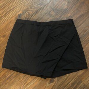 Babaton Kelly Skort Size 2 Women’s Black Mini Skirt Shorts